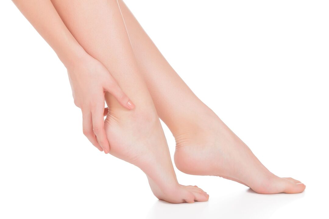 Healthy arms and legs after treated with mushroom cream Zxcvbnmqwort